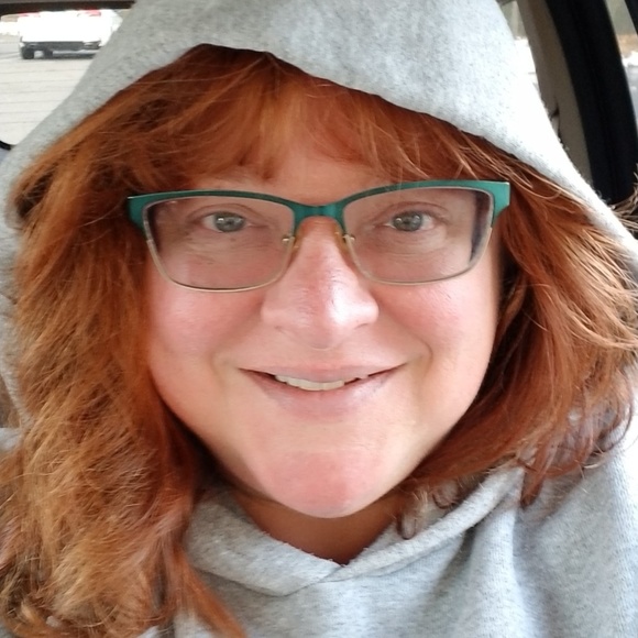 Meet your Posher, Kim - Picture 1 of 1